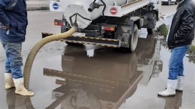 حي ثان الإسماعيلية يتابع ميدانيًا أماكن تجمعات مياه الأمطار