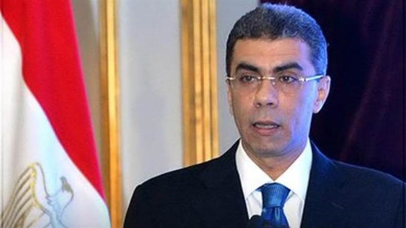 الكاتب الصحفي ياسر