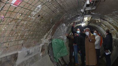 محافظ القليوبية يحيل مدير إشغالات حى غرب شبرا الخيمة للتحقيق لإهماله