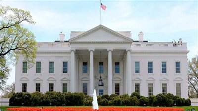 البيت الأبيض: لا نستبعد التأثير على المصالح التجارية والاقتصادية لبوتين حال غزو أوكرانيا