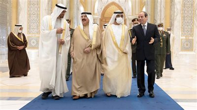  الصحافة الإماراتية تكشف رسائل ودلالات الزيارة الخاطفة للرئيس السيسي