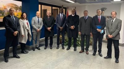 مصر للطيران تستقبل الرئيس التنفيذي للخطوط الجوية السنغالية لبحث التعاون المشترك