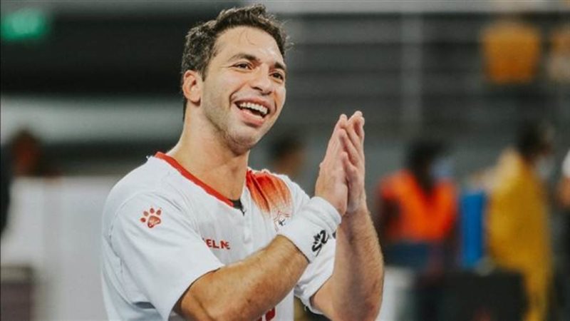 أحمد الأحمر أسطورة