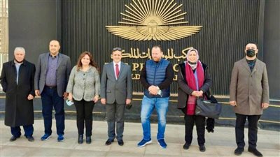 وزير السياحة والآثار  والثقافة العراقى يزور متحف الحضارة