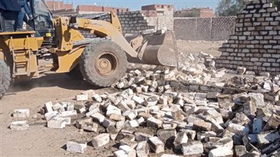 محافظ أسيوط: تنفيذ 256 حالة إزالة لتعديات على أراضي أملاك دولة بالقرى والمراكز