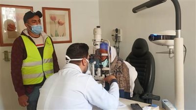 إجراء ٨١ عملية عيون للأسر الأولى بالرعاية بقرية ناصر بالبحيرة 