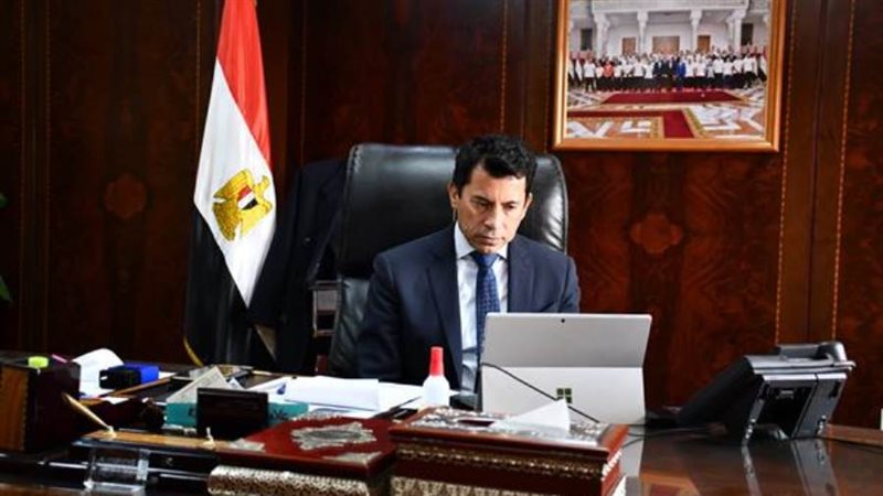 وزير الشباب والرياضة