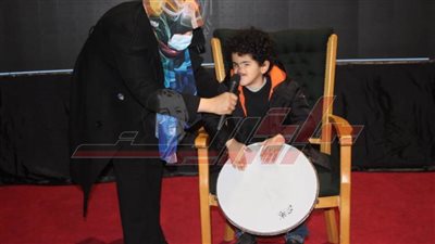 «الطفل الملهم» في جناح الأزهر.. من الإعاقة إلى التحدي وحفظ القرآن