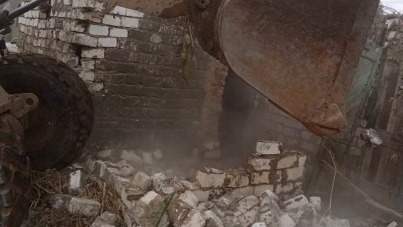 إزالة 27 حالات تعد