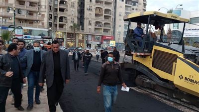 محافظ البحيرة يتفقد أعمال رصف وتطوير ميادين دمنهور