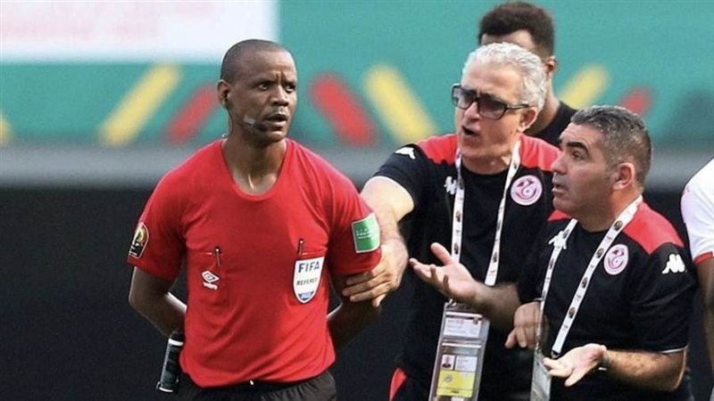 حكم مباراة تونس ومالي