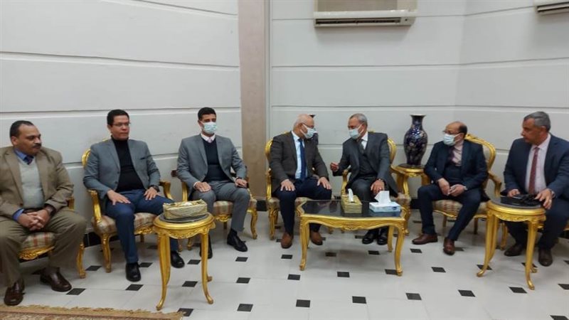 جانب من الحضور بالندوة