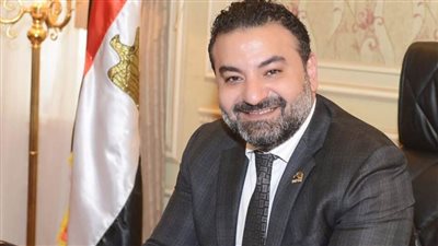 برلماني: وجود بنية تحتية قوية ساهم في تعزيز صناعة الدواء والتوطين 