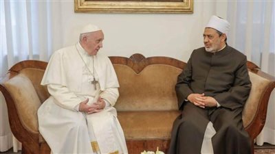 الإمام الأكبر يدعو المخلصين من قادة الشعوب وحكمائها لإنقاذ البشرية من الأزمات