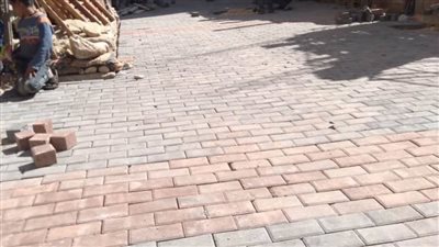 محافظ أسيوط: استكمال تركيب بلاط الإنترلوك بالشوارع الضيقة بحي غرب