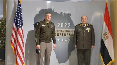 الفريق أسامة عسكر يعود إلى أرض الوطن بعد انتهاء زيارته لإيطاليا