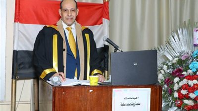 الكاتب الصحفي محمد ثروت يحصل على الدكتوراه في التسامح الديني بمرتبة الشرف الأولى من جامعة الزقازيق 