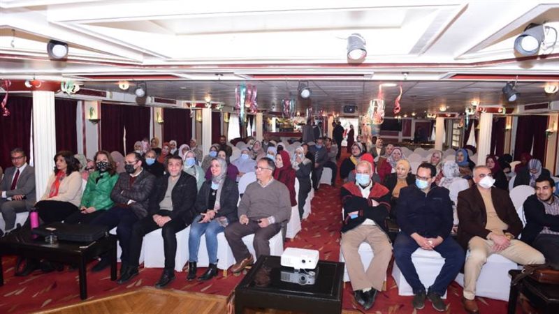 من جانب الفاعليات