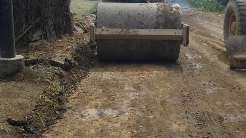 جانب من أعمال الرصف