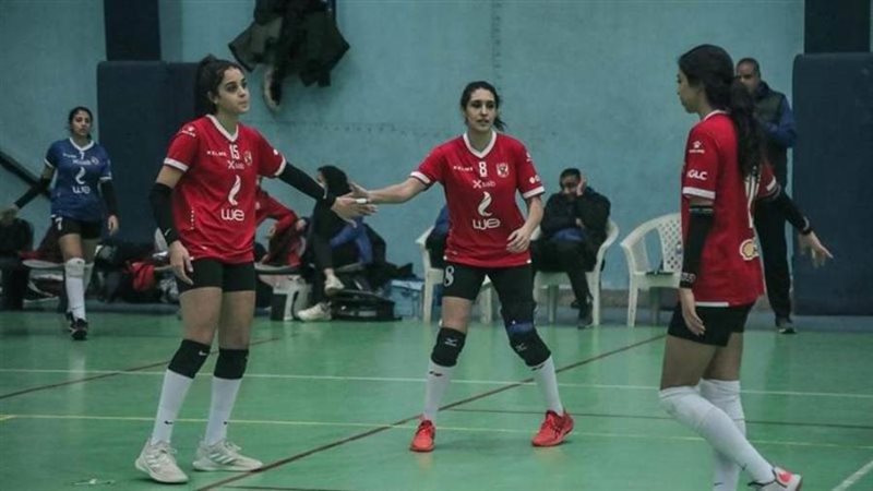 طائرة سيدات الأهلي