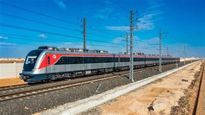 القطار الكهربائي يدخل مراحل التشغيل التجريبي