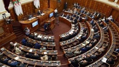 انطلاق انتخابات التجديد النصفي لأعضاء الغرفة الثانية من البرلمان الجزائري