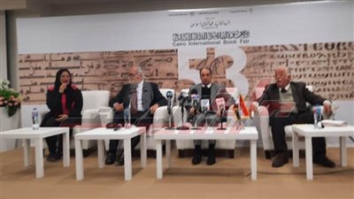 محمد العرابي: ياسر رزق شاهد على ثورتين خلدهما في كتاب «سنوات الخماسين» 