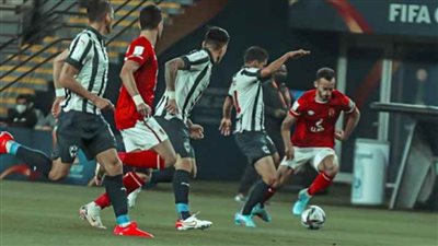 الأهلي يفوز على 