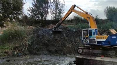 تكثيف أعمال تطهير الترع والمصارف بالبحيرة