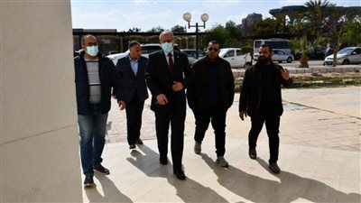 رئيس جامعة قناة السويس يقرر البدء في أعمال توسعة وتطوير شبكة المعلومات 