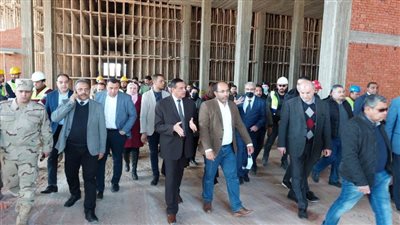 محافظ البحيرة يتفقد المنطقة اللوجستية بدمنهور