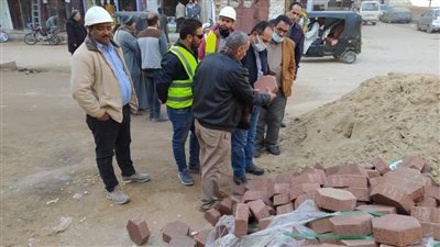 محافظ أسيوط يوجه بالمتابعة الميدانية لأعمال الرصف