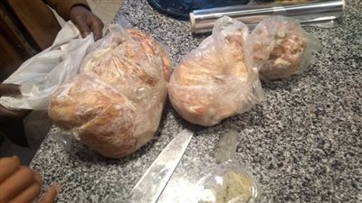 غلق وتشميع 23 منشأة غذائية تعمل بدون ترخيص وإعداد 2 طن أغذية فاسدة بالشرقية