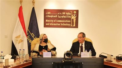 وزيرا البيئة والاتصالات يناقشان الاستعدادات التكنولوجية لاستضافة مصر قمة التغير المناخي 