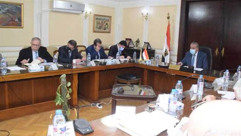 وزير التموين والتجارة