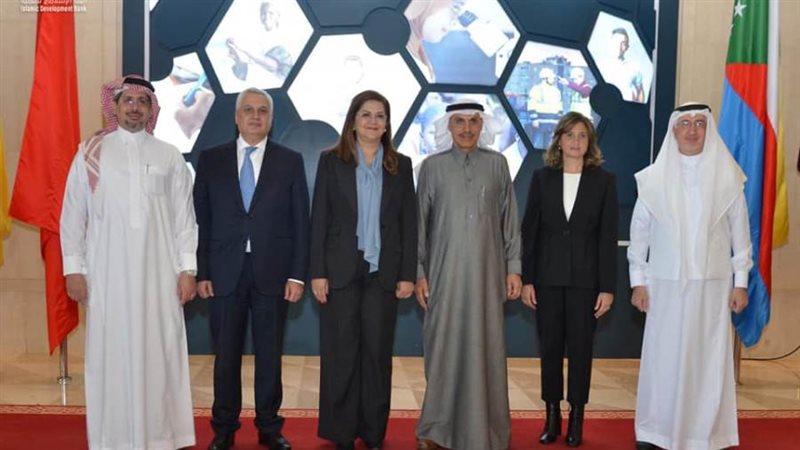 وزيرة التخطيط خلال