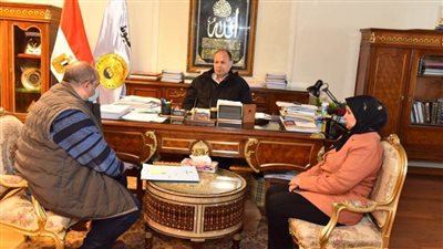 محافظ أسيوط يناقش منظومة تقنين أراضي الدولة بالقرى والمراكز