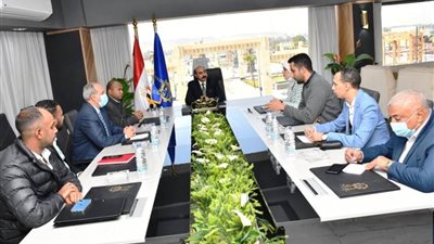 محافظ أسوان: محفزات للشركات المنفذة للمبادرة الرئاسية لتحقيق المنافسة