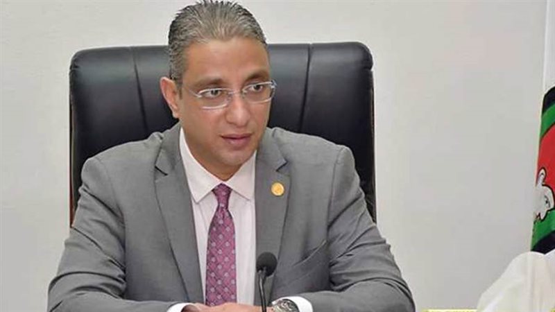 الدكتور أحمد الأنصاري