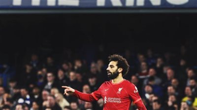 عودة الملك.. جماهير ليفربول تتغنى بمحمد صلاح.. (فيديو)