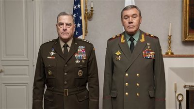 رئيسا الأركان الروسي والأمريكي يبحثان قضايا الأمن الدولي