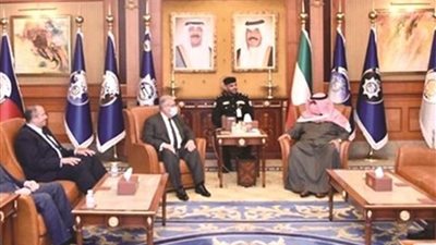 سفير مصر بالكويت يبحث مع وزير الداخلية الكويتي سبل التعاون المشترك