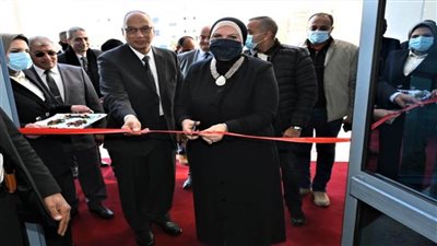 نيفين جامع: حريصون على تطوير المنظومة الإجرائية بفروع هيئة الرقابة على الصادرات والواردات