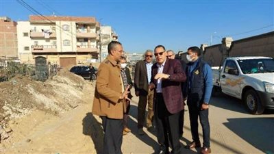 محافظ الشرقية يطمئن على أعمال إصلاح خط طرد الصرف الصحي بالزقازيق 