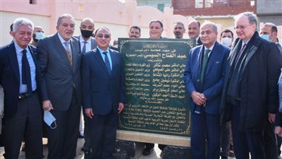 وزير التموين ومحافظ الإسكندرية يشهدان انطلاق أول سوق بالعالم بالطاقة الشمسية