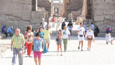 المناطق السياحية والأثرية بالبرين الغربي والشرقي بالأقصر تشهد إقبالا كبيرا من السياح