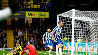 ايفرتون يفاجئ ليدز بثلاثية نظيفة ويرفع مركزه في البريميرليج