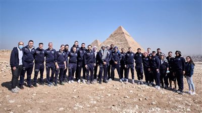 فريقا سلة بورجوس الإسباني وليكلاند سيتي الأمريكي يزوران الأهرامات