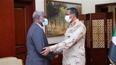 نائب رئيس مجلس السيادة السوداني يلتقي وفد الاتحاد الإفريقي
