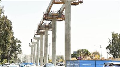 خدمات مرورية مكثفة لاستكمال أعمال مشروع المونوريل بشارع ذاكر حسين بمدينة نصر